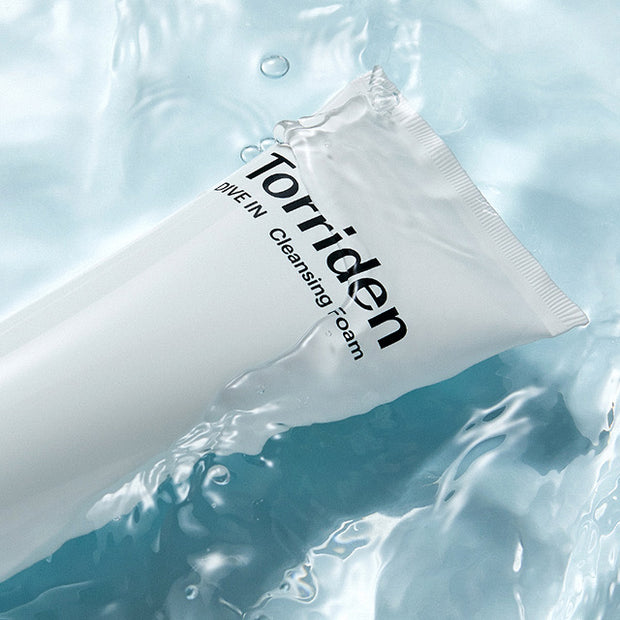 Dive In  Low Molecular Hyaluronic Acid Cleansing Foam
