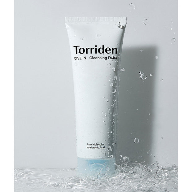 Dive In  Low Molecular Hyaluronic Acid Cleansing Foam